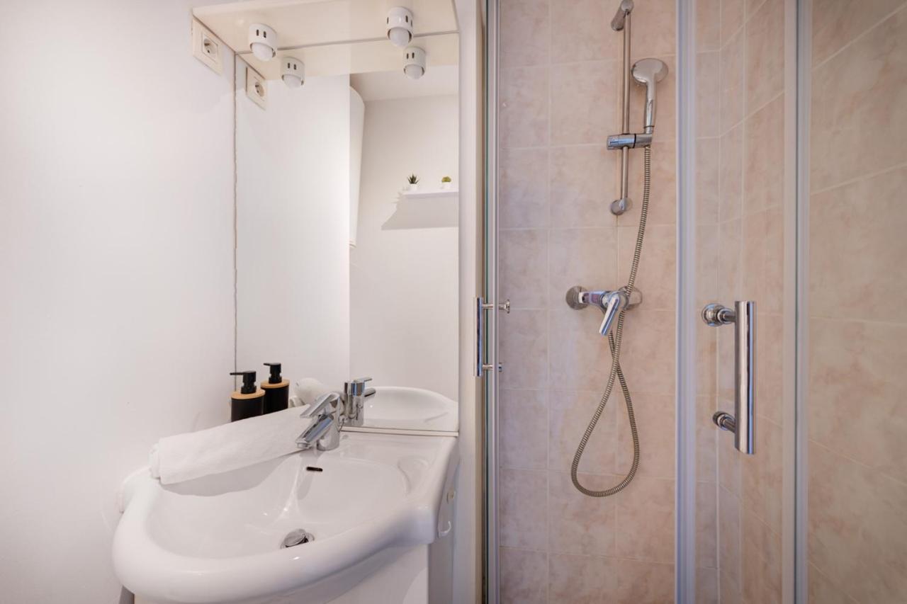 Le Pavillon Studio 2Pers Apartment Lyon Luaran gambar
